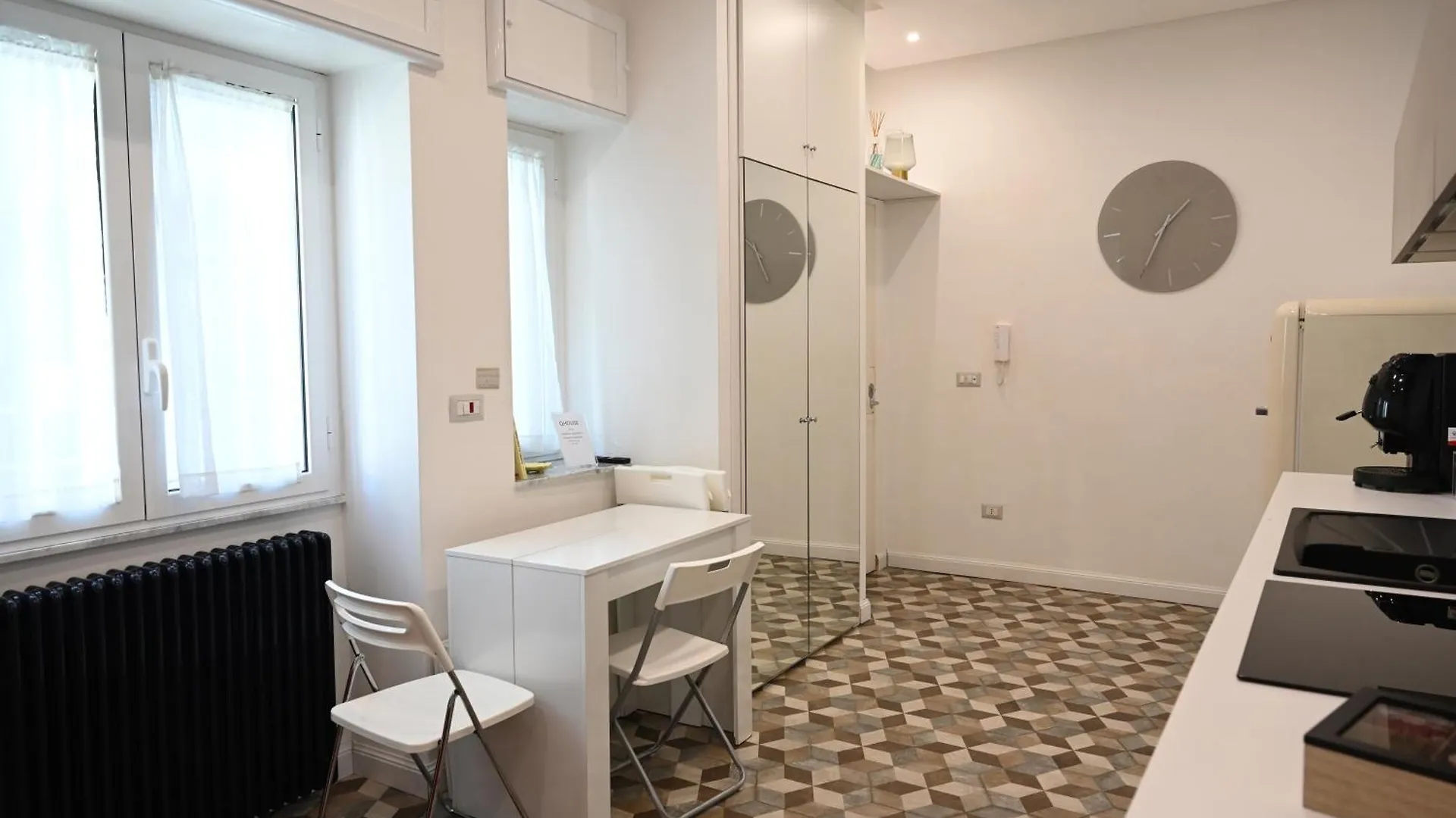 Qhouse Daire Napoli 0*,
