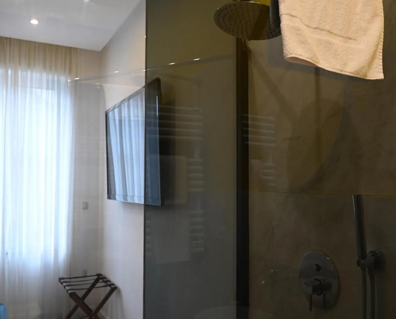 Qhouse Apartment Naples Italy